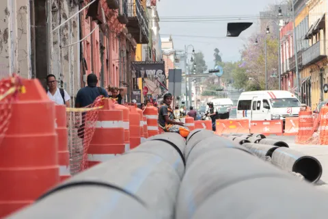 Agua de Puebla avanza con las obras de cambio de tubería en la 2 Norte.