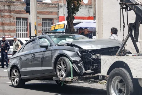 Accidente en la 21 Poniente y 7 Sur en Puebla deja cuatro heridos.