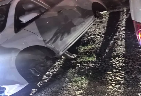 Van a juego de futbol en la Romero Vargas y les bajan las llantas.