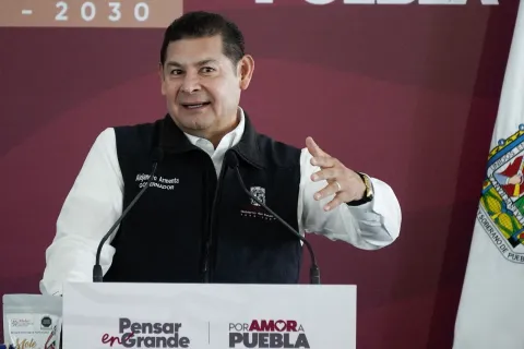 Confirma Armenta que Abraham Quiroz será titular de la Secretaría Anticorrupción y Buen Gobierno.