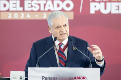 Titular del Instituto de Seguridad y Servicios Sociales de los Trabajadores al Servicio de los Poderes del Estado de Puebla (ISSSTEP), Luis Antonio Godina.