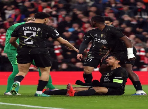 Dembélé confirma el pase del campeón PSG a semifinales de la Champions.