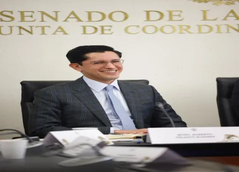 Titular de la SRE destaca diez postulados para responder a los retos del presente.