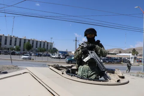 Gabinete de Seguridad aplica detenciones y cateos en varios estados del país.