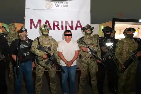 El Jardinero, líder del CJNG, es trasladado a la FEMDO de la CDMX.