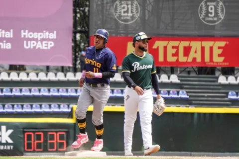 Por la lluvia, Pericos y Semar solo pudieron jugar cinco entradas.