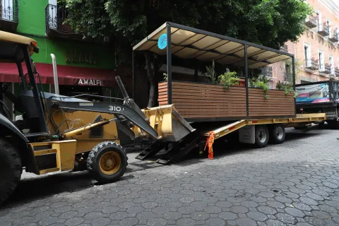 Ayuntamiento de Puebla no otorga permisos para instalar terrazas.