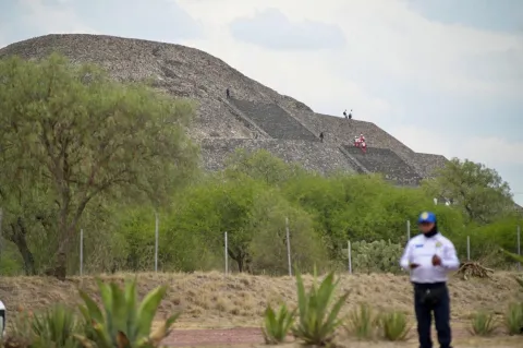 Siguen hospitalizados dos heridos por tiroteo en Teotihuacán.