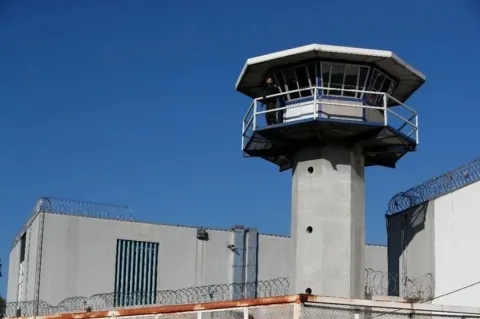 IMSS Bienestar y SSPC firman convenio para atención médica a personas privadas de la libertad.