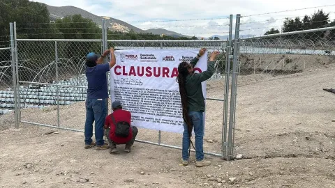 Clausurados invernaderos de Chapulco y Azumbilla.