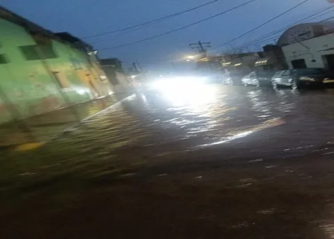 A sacar el paraguas, habrá lluvias en Puebla este domingo y lunes.