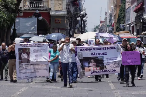 Familiares de Danna y Mario se manifiestan, exigen la aparición de los menores de edad.