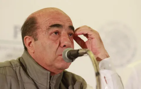 Desmienten muerte del exprocurador, Jesús Murillo Karam.