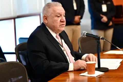 Rafael Marín Mollinedo deja Agencia de Aduanas, anuncia Sheinbaum.