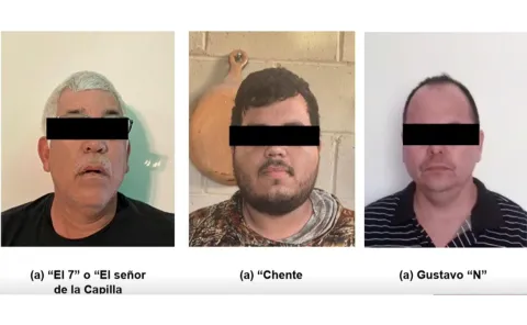 Son detenidos tres operadores en Sinaloa de Los Mayos.
