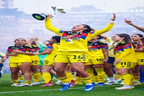 Vuelo de altura, América campeonas en la Liga Femenil.