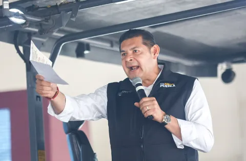 Alejandro Armenta Mier, gobernador del estado de Puebla.