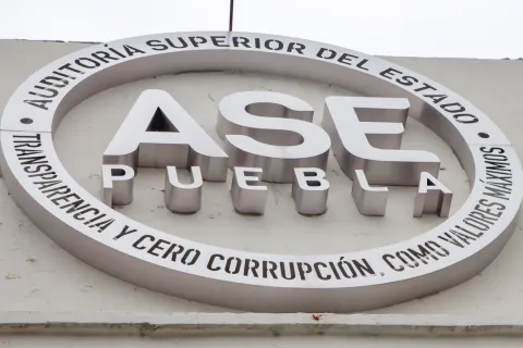 Presentan exalcaldes de Morena y el PRI, posible daño patrimonial.