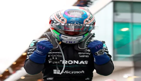 Antonelli gana Gran Premio de Canadá; Checo Pérez abandona.