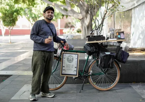 Ratio, la bicicafetería que acerca el aromático a la gente.