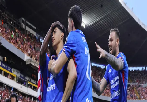 Ahora no hubo cruzazuleada y la Máquina está en la final.