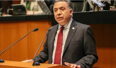 Rechaza senador morenista, Enrique Inzunza, detención en Estados Unidos.