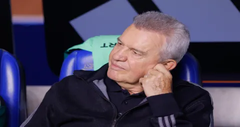 Javier Aguirre reconoce áreas de mejora tras triunfo de México ante Ghana.