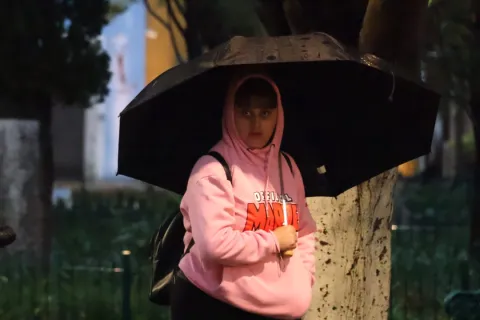 Activan otra vez Alerta Amarilla por lluvias y granizo en la CDMX.