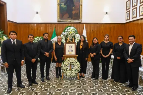 Gobierno de San Pedro Cholula realiza ceremonia de cuerpo presente al exalcalde, Ramón Blanca García.