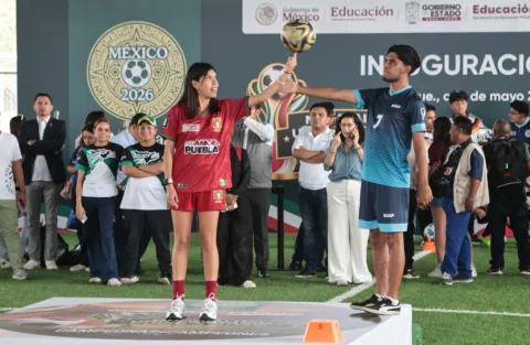 Inauguran en Puebla el Mundialito de Futbol Universitario.