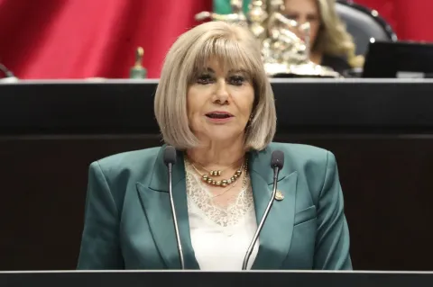 Proponen eliminar el IVA en medicamentos para personas mayores de 60 años.