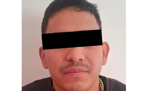 Detienen en Baja California a un hombre con orden de aprehensión por homicidio.