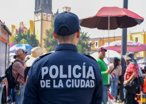 policía de la ciudad