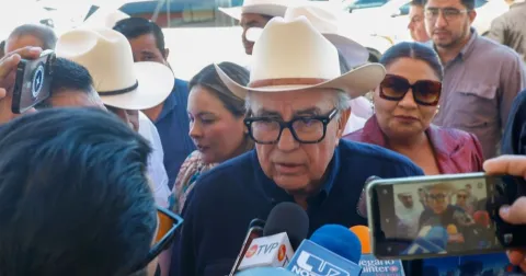 ruben rocha-sombrero-el financiero