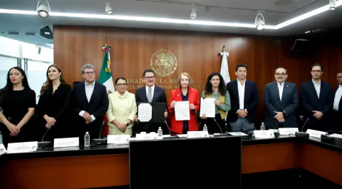 Senado recibe iniciativa para aplazar la elección judicial para el 2028.