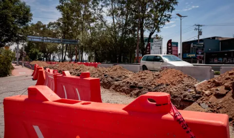 Cierran acceso a Ixtulco por obras del Viaducto de Chiautempan.