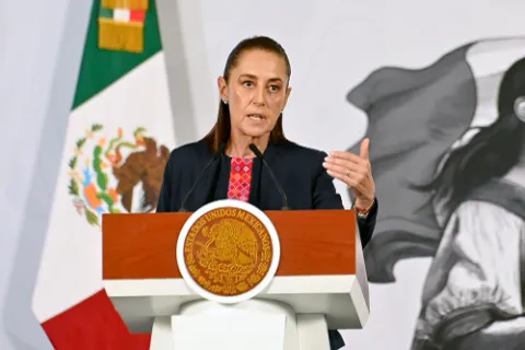 Descarta Claudia Sheinbaum que Trump encabece ofensiva contra México.